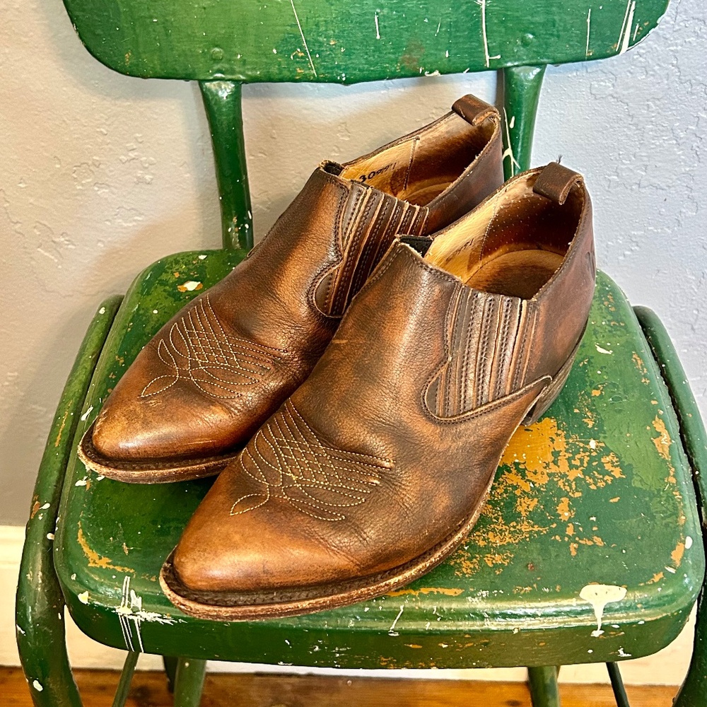 frye ankle boots